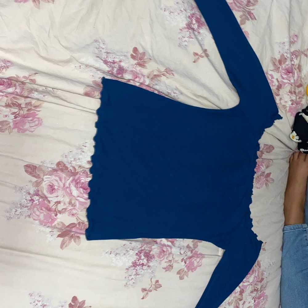 Blue crop top